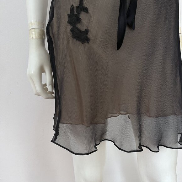 HELEN SANCHEZ LUXURY INTIMATES - Picture 3 of 9